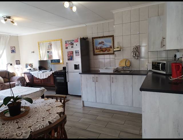 4 BEDROOM HOUSE FOR SALE IN BRACKENDOWNS